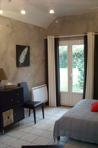 Chambre porte fenetre